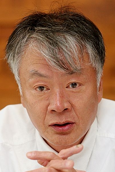 작가 김훈
