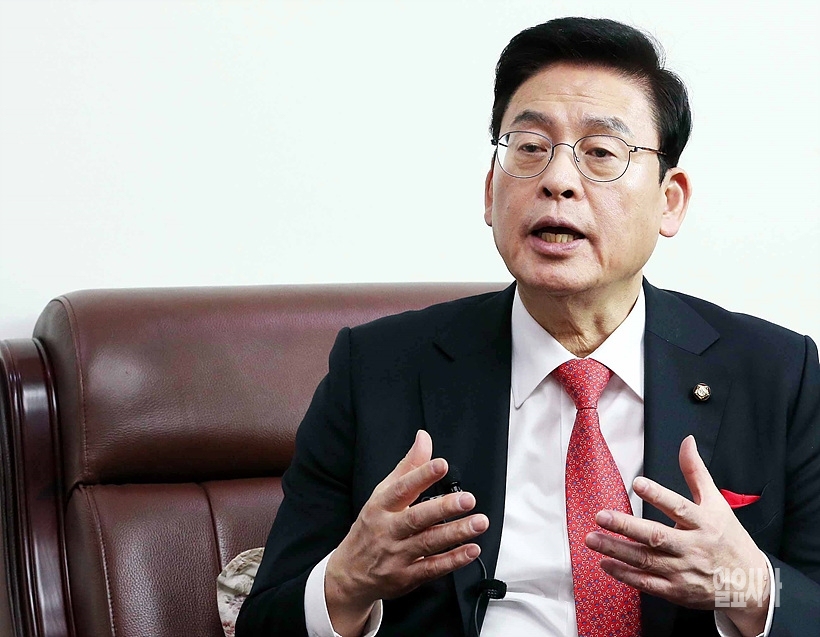 ▲ 2·27 전당대회 출마를 선언한 정우택 자유한국당 의원