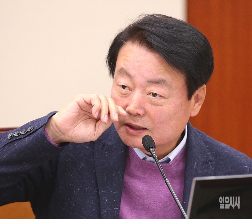 ▲ 최근 구설수에 휘말린 한선교 자유한국당 사무총장