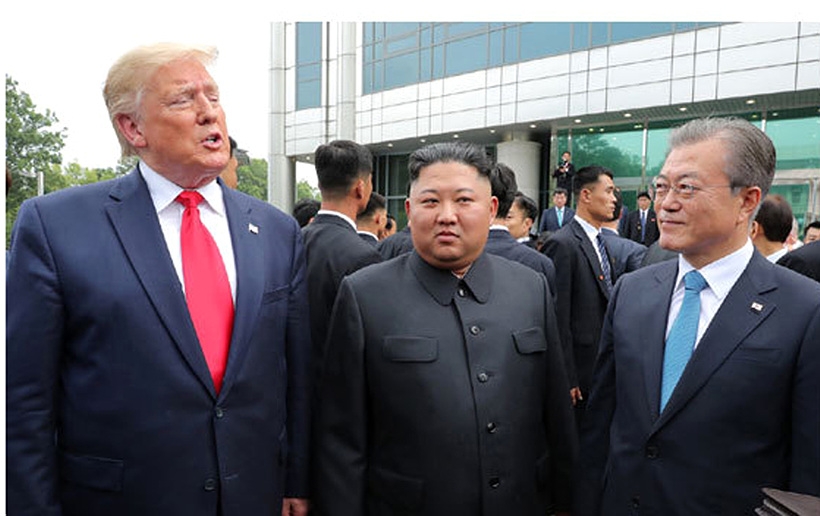 문재인 대통령과 트럼프 미국 대통령, 김정은 북한 노동당위원장 ⓒ노동신문 ▲ 문재인 대통령과 트럼프 미국 대통령, 김정은 북한 노동당위원장