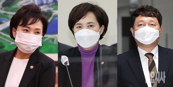 (사진 왼쪽부터)김현미 전 국토교통부 장관, 유은혜 교육부 장관, 최재성 정무수석 ⓒ고성준 기자 ▲ (사진 왼쪽부터)김현미 전 국토교통부 장관, 유은혜 교육부 장관, 최재성 정무수석 ⓒ고성준 기자