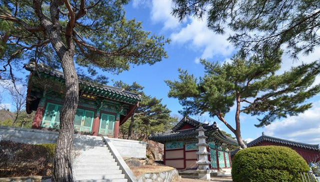 <strong>원효대사가 창건했다고 전해지는 망해암</strong>