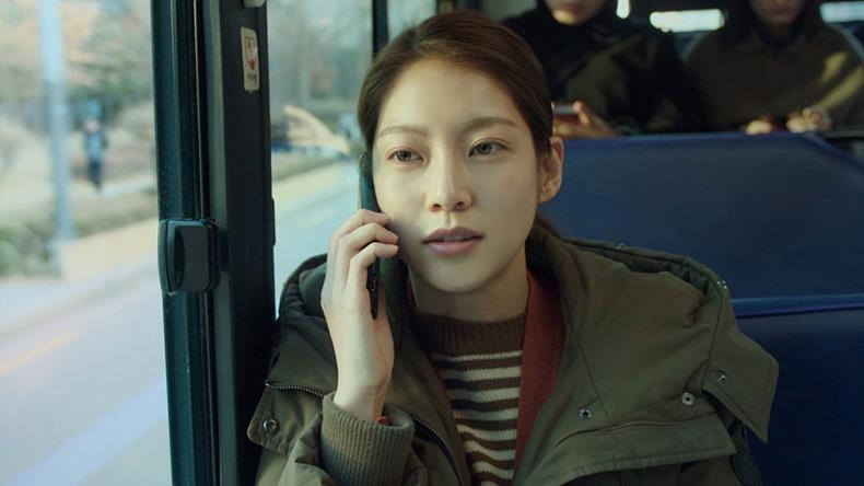 영화 <혼자 사는 사람들> 스틸컷 ⓒ더쿱