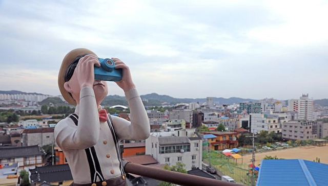 <strong>안동 시내가 훤히 보이는 신세동벽화마을 전망대</strong>