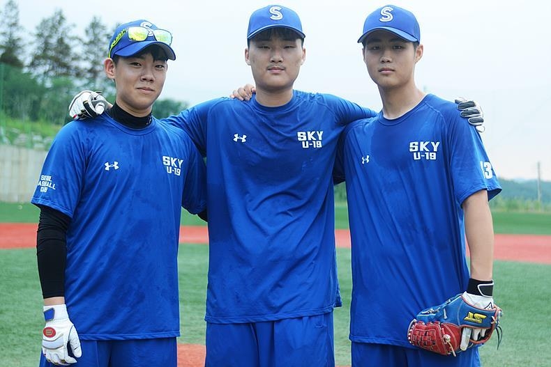 사진 왼쪽부터 김도형, 최현석, 방지현