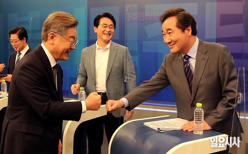 더불어민주당 내 대권주자인 이재명 경기도지사와 이낙연 전 대표 ⓒ국회사진취재단