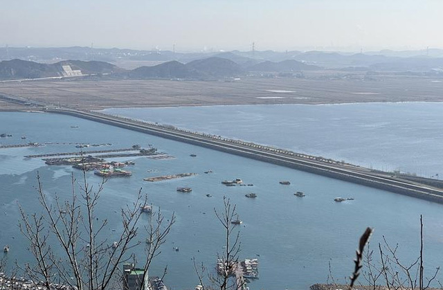 <strong>당진과 서산을 잇는 대호방조제</strong>