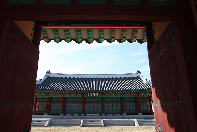 <strong>태권도 고단자와 만남, 태권 제례 같은 행사가 열리는 태권전</strong>