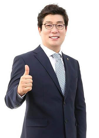 전남도의원 화순군 제1선거구(화순읍)에 공천을 신청했다가 도전을 포기한 심재근 예비후보