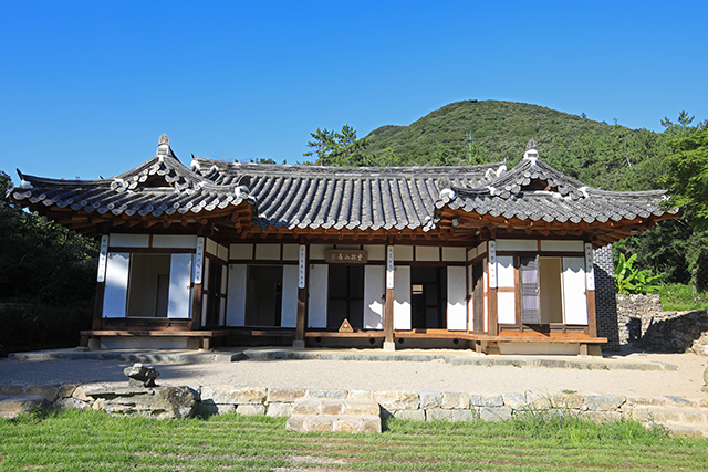 운림산방에 복원한 화실