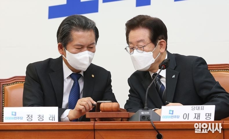 이재명 더불어민주당 대표(사진 오른쪽)와 정청래 최고위원 ⓒ박성원 기자