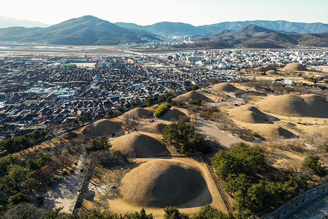 신라시대 고분 23기가 모여 있는 경주 대릉원 일원