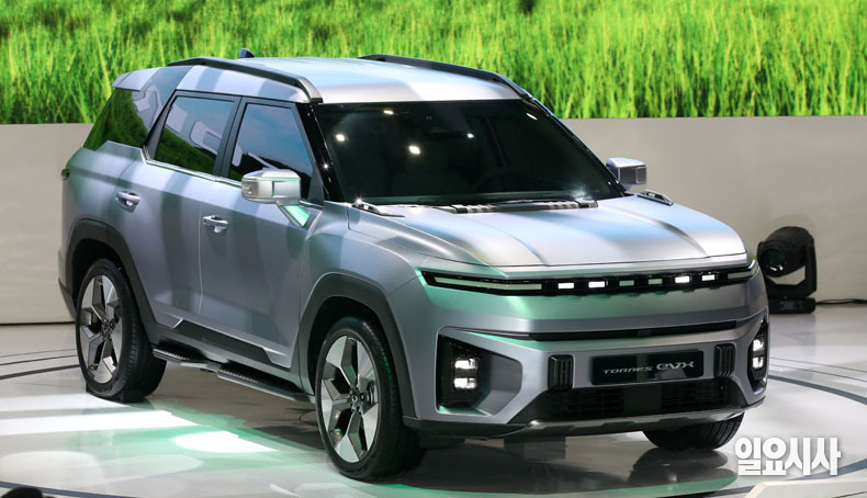 중형 SUV 토레스의 전기차 'EVX'의 모습.