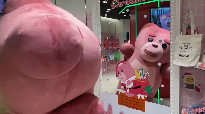 롯데홈쇼핑이 지난 1일부터 17일까지 일본 도쿄 시부야의 대형 쇼핑몰 시부야109서 벨리곰 팝업스토어를 진행하고 있다.