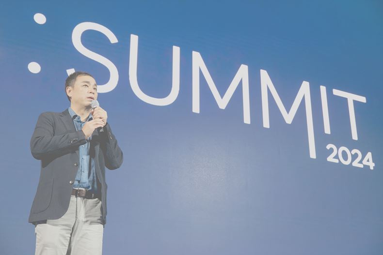환영사 갖는 kt cloud 최지웅 대표
