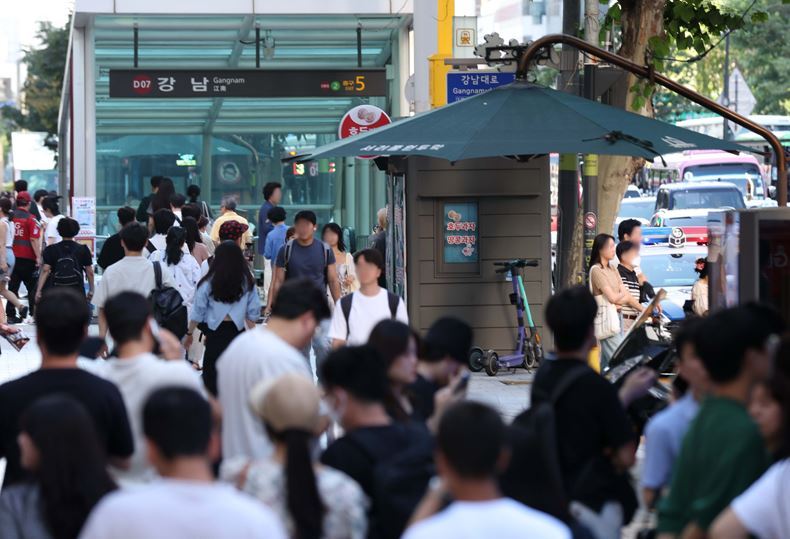 서울지하철 2호선 강남역 5번 출구 ⓒ뉴시스