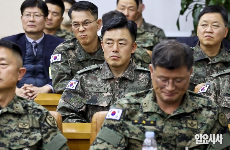 국회 국방위원회 현안 질의 출석한 문상호 전 정보사령관 ⓒ고성준 기자