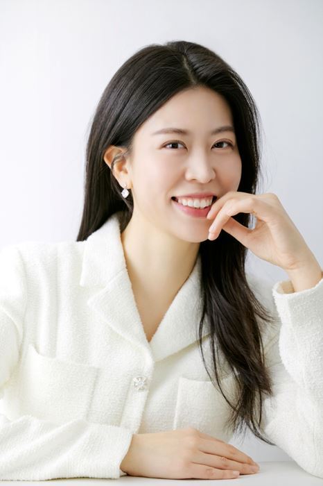 프리랜서 MC, 방송인 등으로 활동 영역을 넓히고 있는 ‘팔방미인’ 조은님(사진)이 오는 9월 신보 발매를 앞두고 있다.