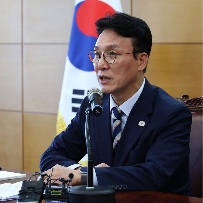 김민석 국무총리 후보자가 16일 오전 서울 종로구 금융감독연수원에서 경제·민생분야 부처 업무보고 모두발언을 하고 있다. ⓒ사진공동취재단