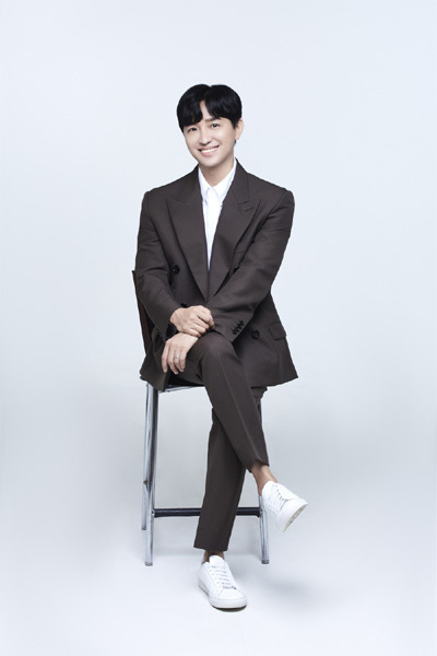 문항 거래 의혹에 휩싸인 스타 영어 강사 조정식