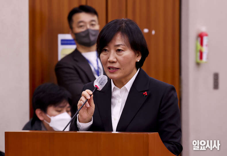 지난 2023년 12월18일, 송미령 농림축산식품부 장관 후보자가 서울 여의도 국회에서 열린 인사청문회에서 발언하고 있다. ⓒ고성준 기자