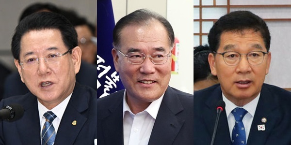 (사진 왼쪽부터) 김영록 전남도지사, 이개호·신정훈 더불어민주당 의원 ⓒ뉴시스