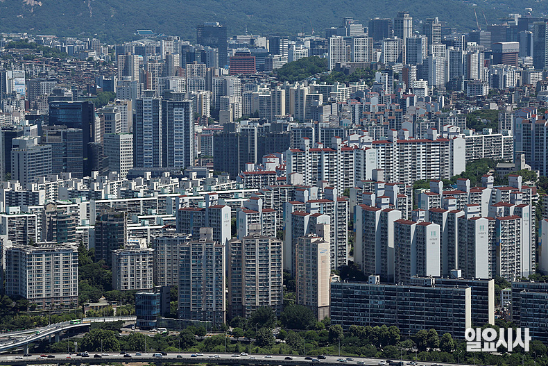 서울 영등포구 63스퀘어 전망대에서 바라본 서울 아파트 모습 ⓒ고성준 기자