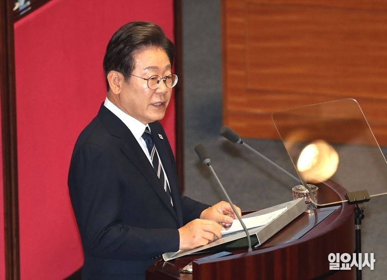 지난 26일, 서울 여의도 국회 본회의장을 찾아 추경예산 국회 시정연설 중인 이재명 대통령 ⓒ문경덕 기자