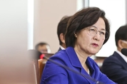 ‘또…’ 추미애 헛발질 트라우마