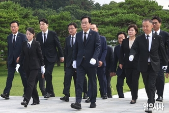 집단지도체제 꺼낸 친윤 진짜 노림수