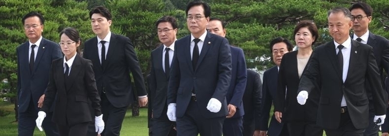 집단지도체제 꺼낸 친윤 진짜 노림수