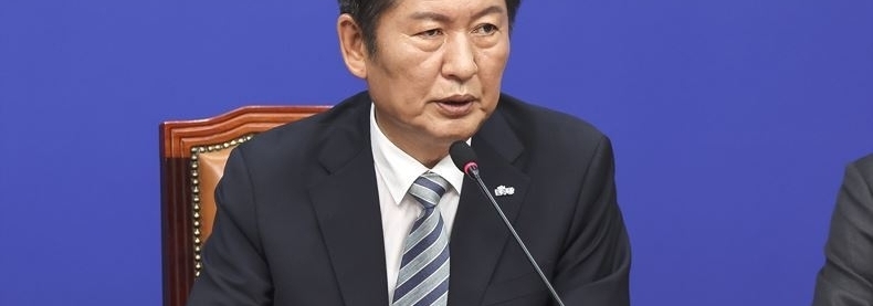 ‘국민의힘 해산’ 민주당 딜레마