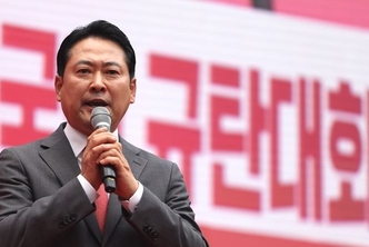 ‘혼자 꾸는’ 장동혁 용꿈
