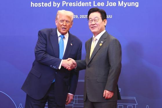 일본에 번진 핵잠 나비효과