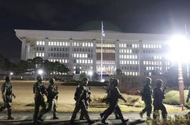 ‘계엄 1년’ 여전히 요동치는 정치판