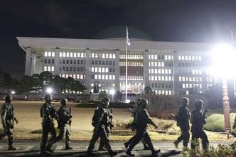 ‘계엄 1년’ 여전히 요동치는 정치판
