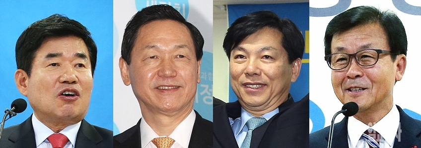 민주당 김진표 의원, 김상곤 전 경기교육감, 김창호 전 국정홍보처장, 민주당 원혜영 의원(사진 왼쪽부터)