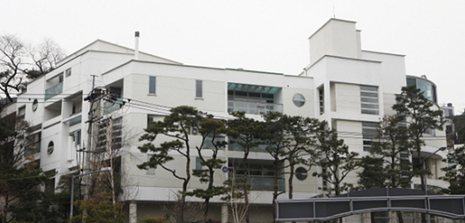 고 박용오 전 성지건설 회장의 성북동 자택