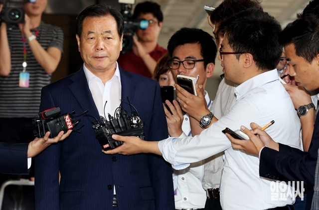 7일, 철피아 비리로 중앙지검에 출두하는 조현룡 새누리당 의원