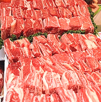 식품코너에 진열된 갈비 <사진=뉴시스>