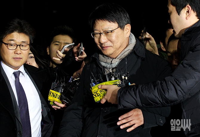 '청와대 문건 유출'과 관련해 최근 검찰 소환을 받고 출석하는 박지만 EG 회장