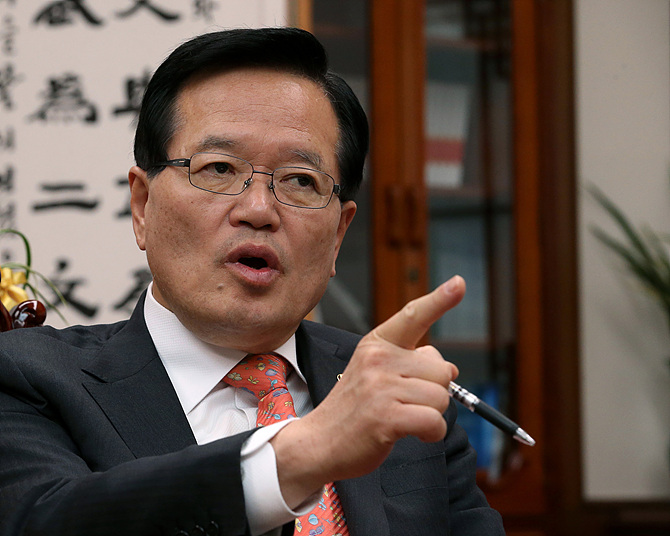 <일요시사>와 대담 나누는 정의화 국회의장