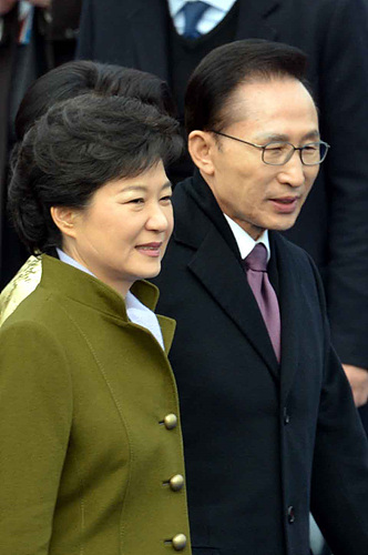 박근혜 대통령과 이명박 전 대통령