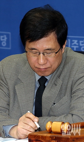 항의전화가 언론소통 강화?
오죽하면 이러겠나? 동정론도