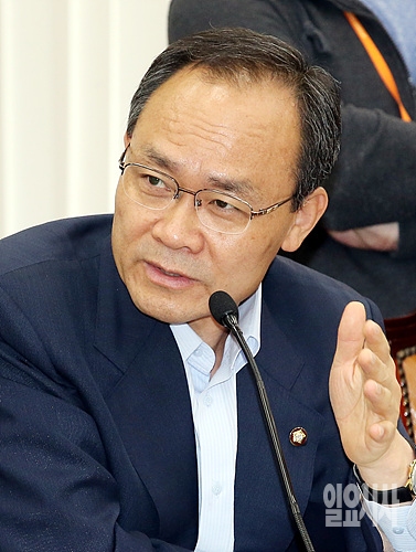 DJP부터 박근혜정부까지
정권 바뀌어도 승승장구