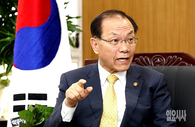 황우여 사회부총리 겸 교육부장관