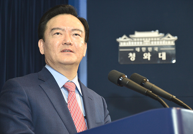 민경욱 청와대 대변인