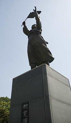 유관순열사동상