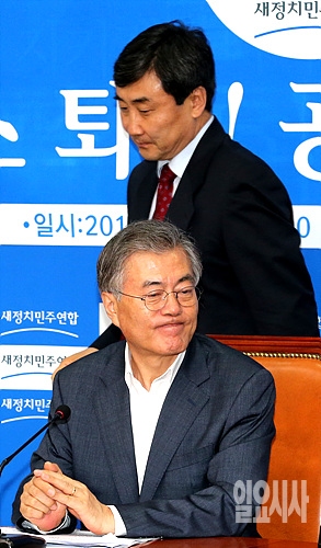 '문재인 흔들기' 10월 이후가 적기?
'무공천' 정면승부 회피 위한 꼼수?