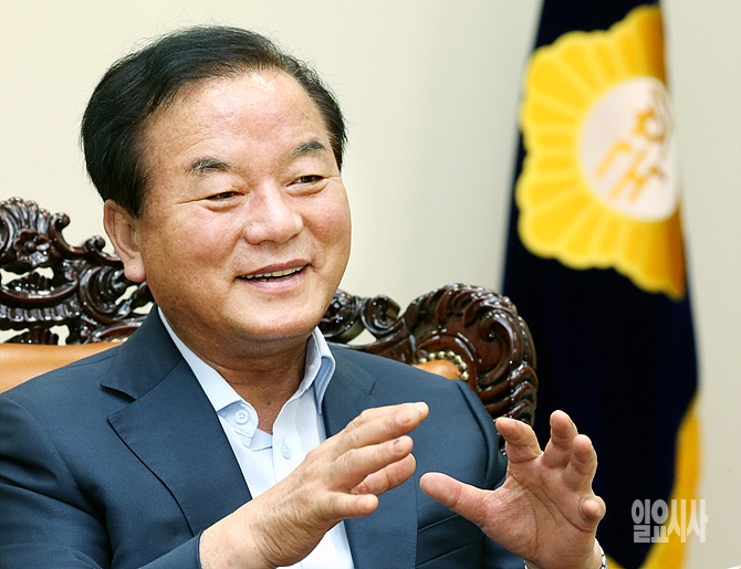 정갑윤 국회부의장(새누리당)